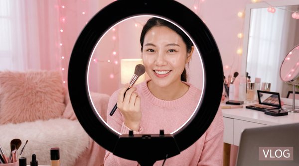 17c一起草美妆教程视频